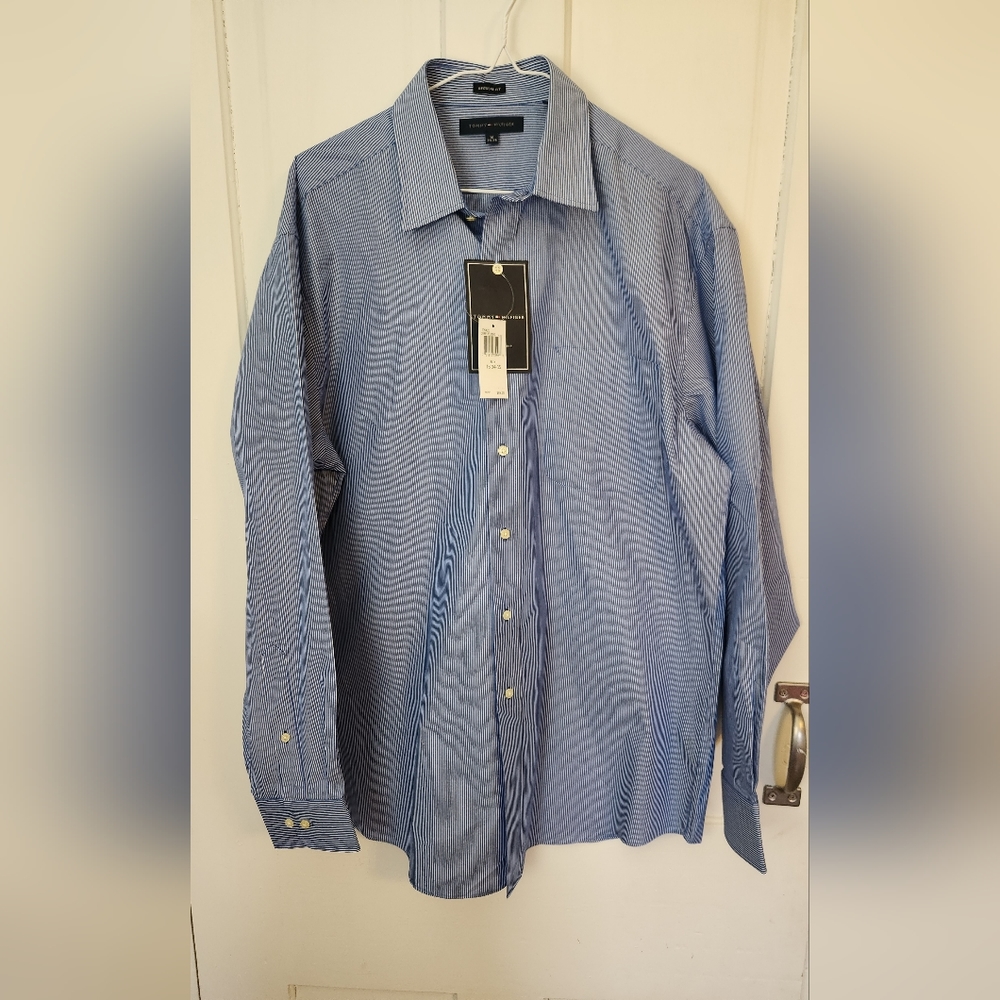 3/$25 NWT Tommy Hilfiger Blue/White Pinstripe Regular Fit Size Large 16 34-35